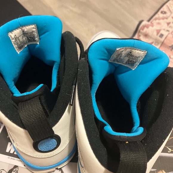 Jordan 9 Retro "Powder Blue" trainers in great condition - Picture 4 of 7